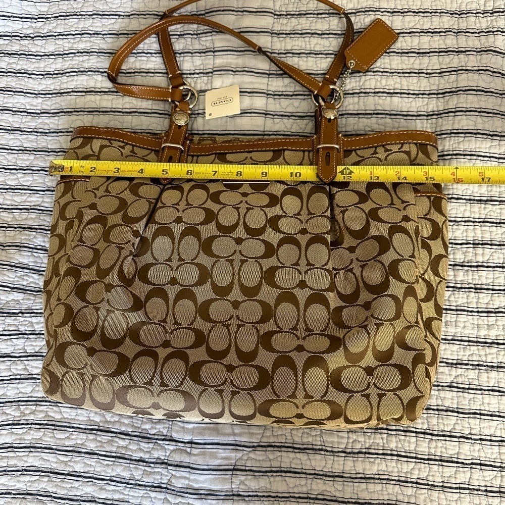 NWT Coach  Brown Signature Gallery Tote Handbag F15156 - Picture 11 of 14